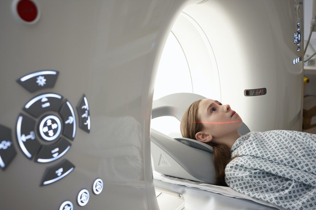 girl-going-into-ct-scanner-1024x682-3726875