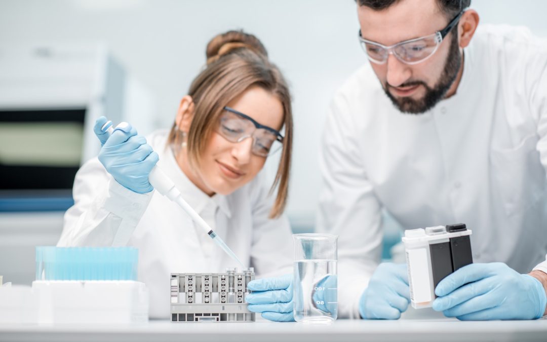 Laboratory assistants working in the medical laboratory